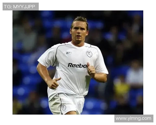 全球足球中锋球星号码排名盘点 细数顶级前锋的背后传奇 全球足球中锋球星号码排名盘点 细数顶级前锋的背后传奇