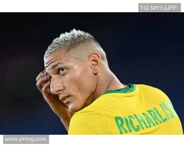 曾被批评过的足球巨星们如何逆袭走向巅峰的励志故事