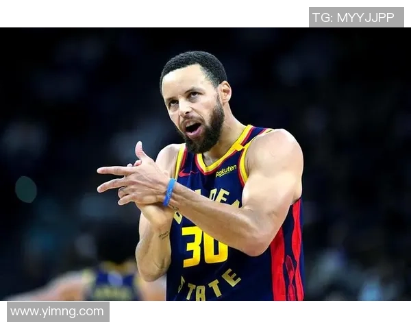 肌肉男足球场争锋与NBA巨星争锋对决,谁能称霸运动之巅 肌肉男足球场争锋与NBA巨星争锋对决,谁能称霸运动之巅